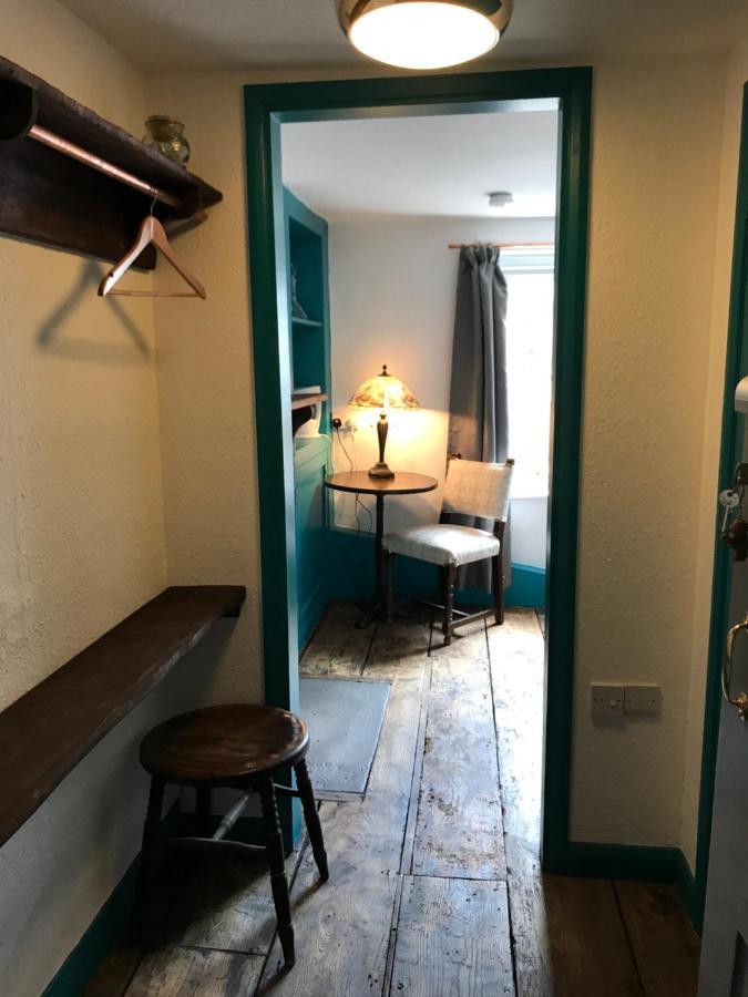 Bed and Breakfast The White Bear Devizes Exterior foto